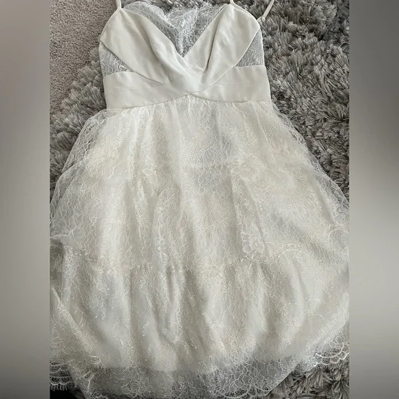 NWT BCBGMaxAzria “Josanna” White Lace Mini Dress 🤍 - Picture 13 of 16